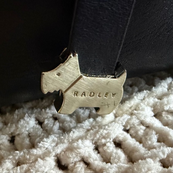 Radley London Burnham Beeches Medium Flapover – Dark Navy Dust Bag - Picture 6 of 13